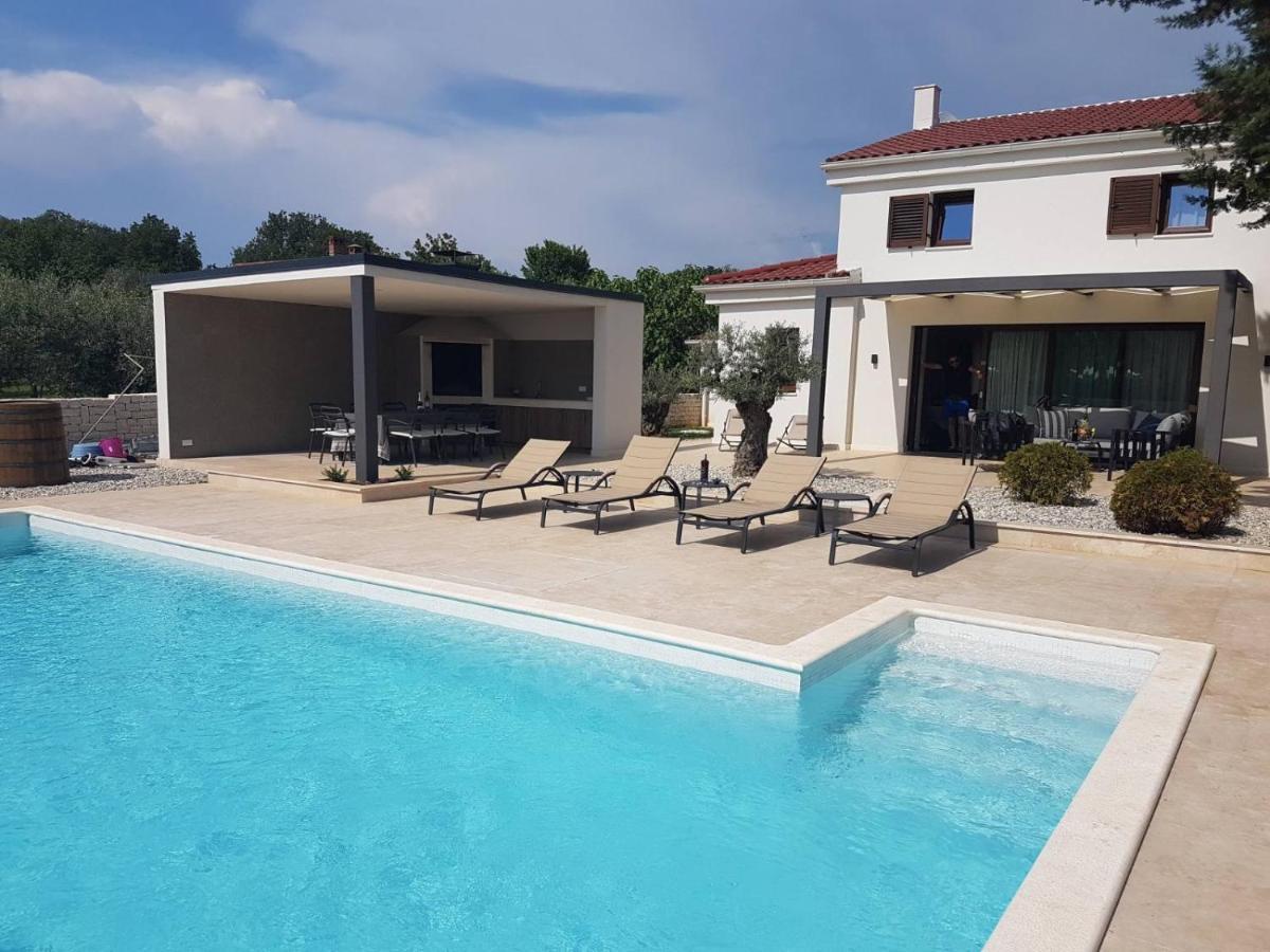Villa Caprice - Krk Milohnici Екстериор снимка
