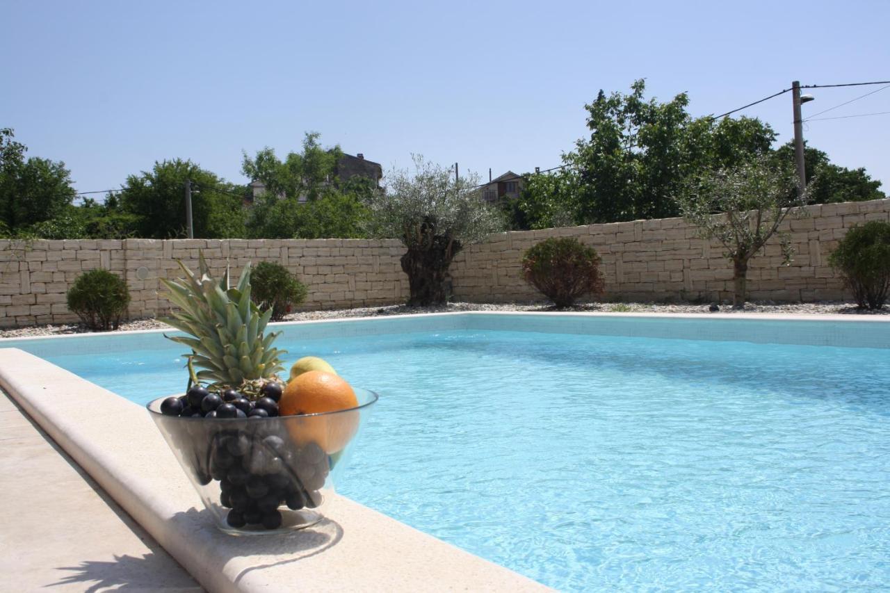 Villa Caprice - Krk Milohnici Екстериор снимка