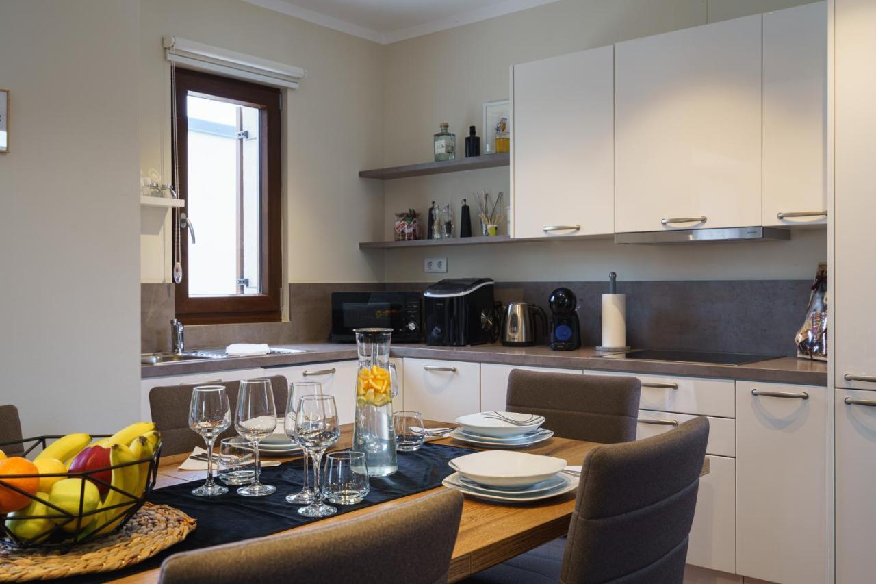 Villa Caprice - Krk Milohnici Екстериор снимка